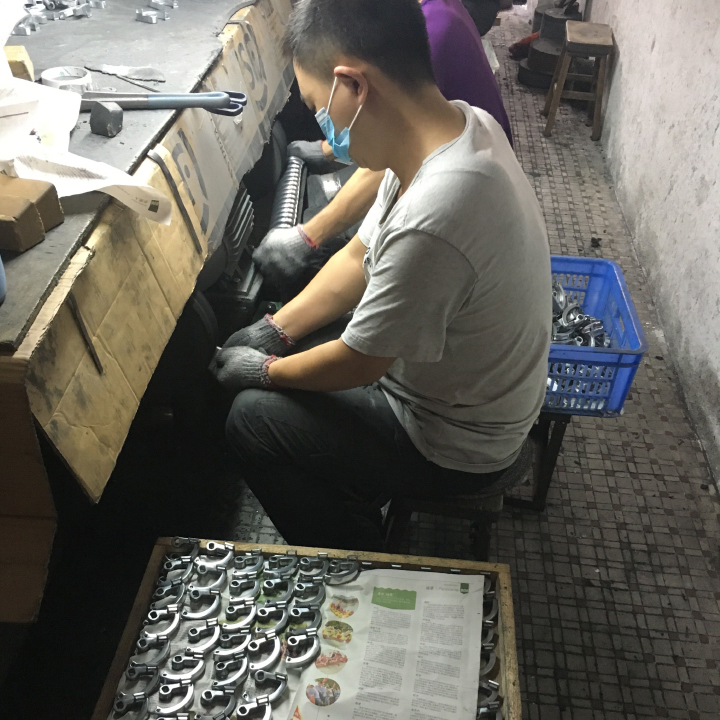 樂發五金拋光車間